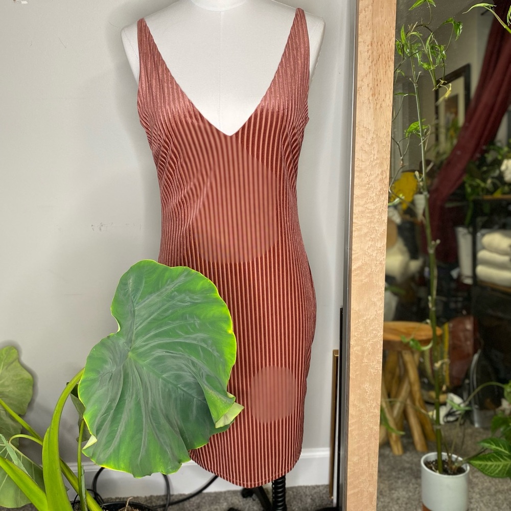 Dusty rose velour midi dress